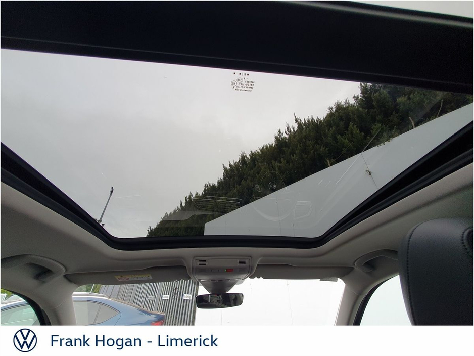 2020 Volkswagen Tiguan - image 15