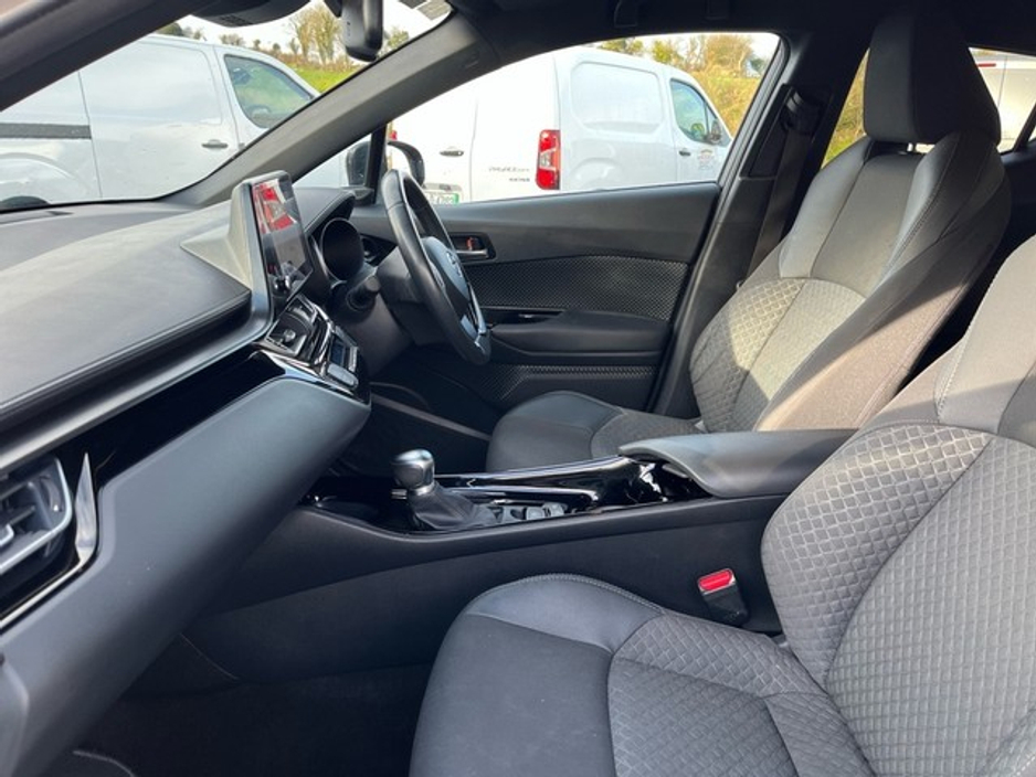 2023 Toyota C-HR HYBRID SPORT BI-TONE 4DR