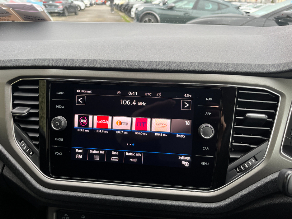 2021 Volkswagen T-Roc STYLE AUTOMATIC 2.0 DIESEL //LOW MILES//REVERSE CAMERA//KEYLESS ENTRY//ADAPTIVE CRUISE CONTROL// €25,950