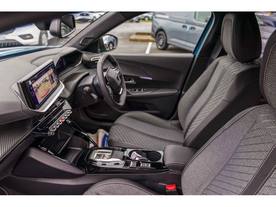 2026 Peugeot 2008 2026 Peugeot 2008 Electric 156bhp (54 kWh) Allure