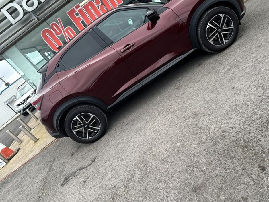 2025 Nissan Juke - image 12