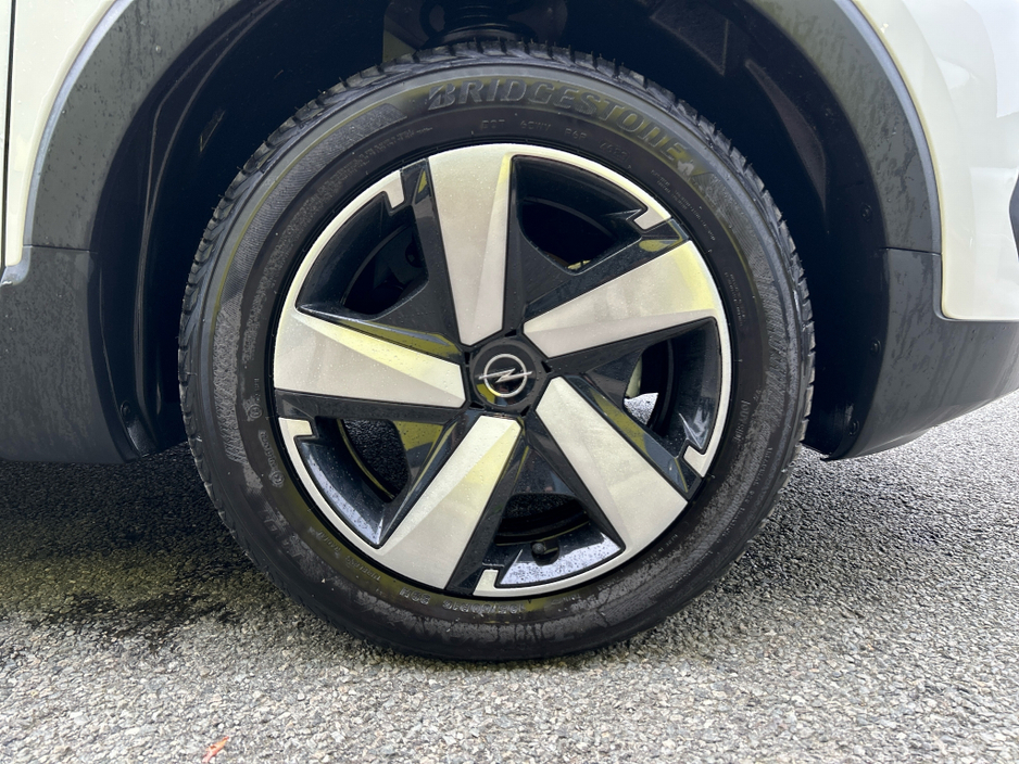 2025 Opel Crossland X SC-1.5 110PS-DIE-6SP €29,950