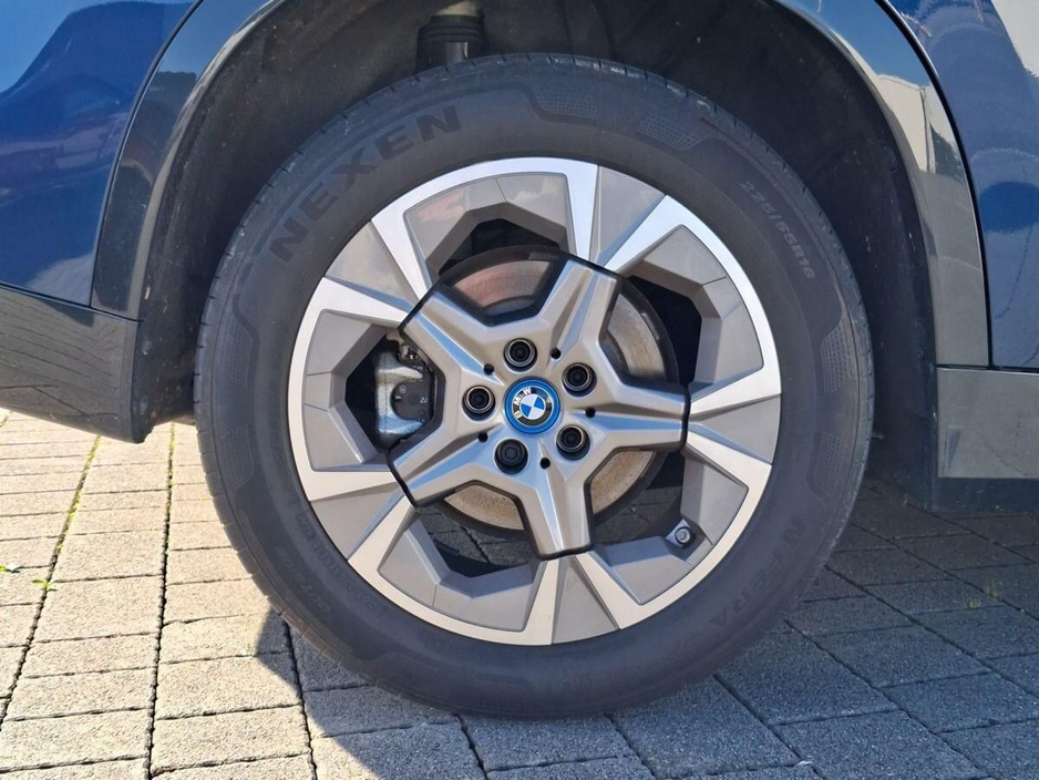 2025 BMW iX1 - image 14