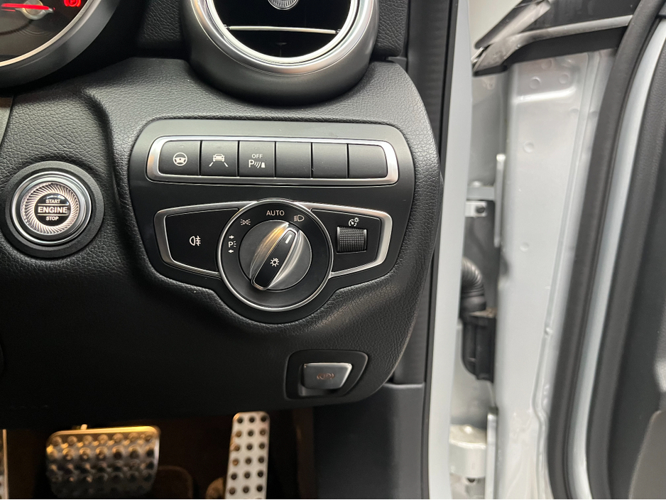 2019 Mercedes-Benz C Class - image 14