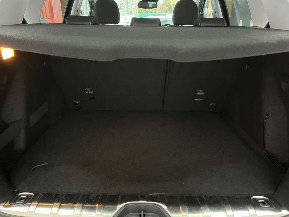 2017 Peugeot 2008 €12950 2017 PEUGEOT 2008 ALLURE 1.2 AUTOMATIC / CRUISE CONTROL AND MORE €12,950