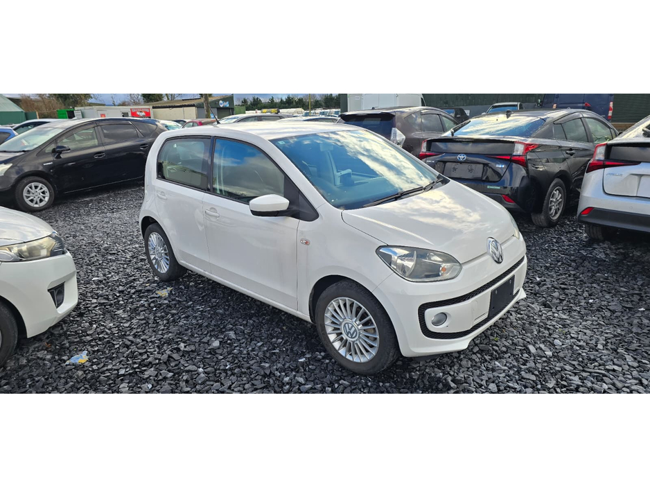 2014 Volkswagen up! - image 8