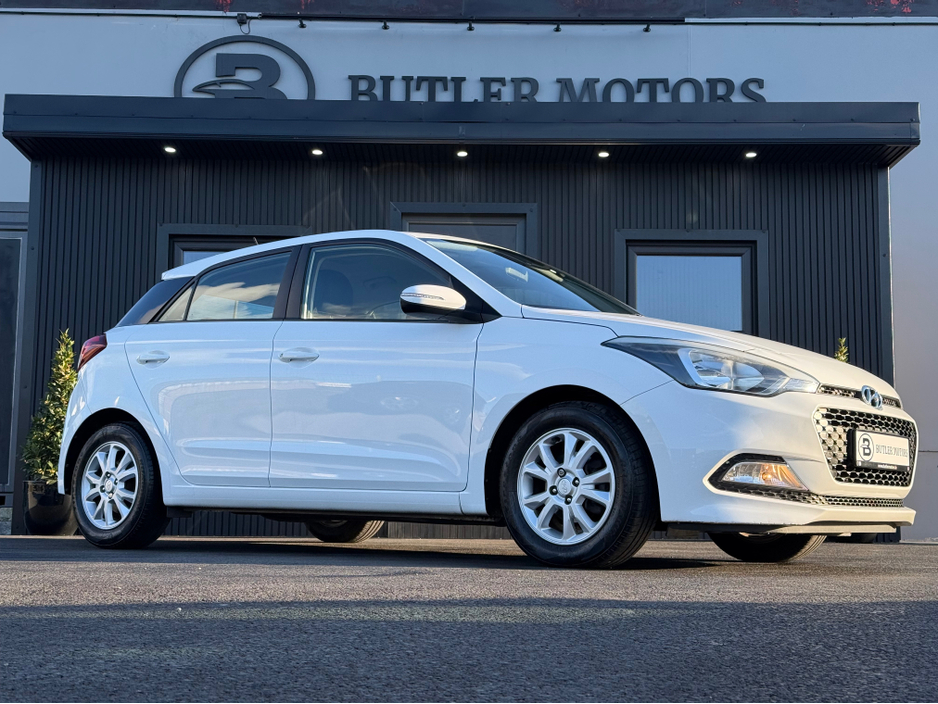 2017 Hyundai i20 - image 8