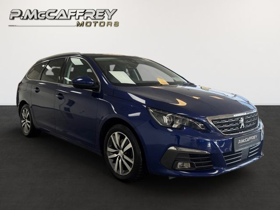 2020 Peugeot 308 - image 3