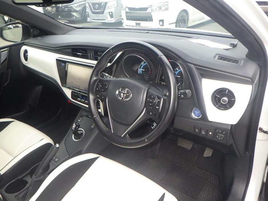 2016 Toyota Auris 162 G-Package Leather €14,500