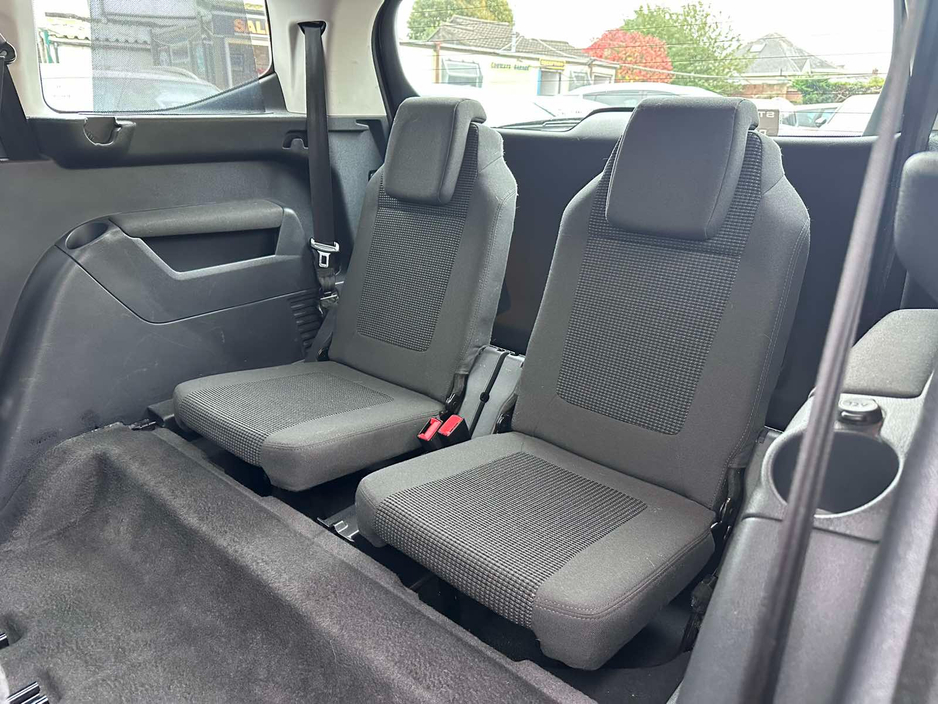 2012 Peugeot 5008 1.6 HDI ACTIVE 112BHP 5DR €3,950