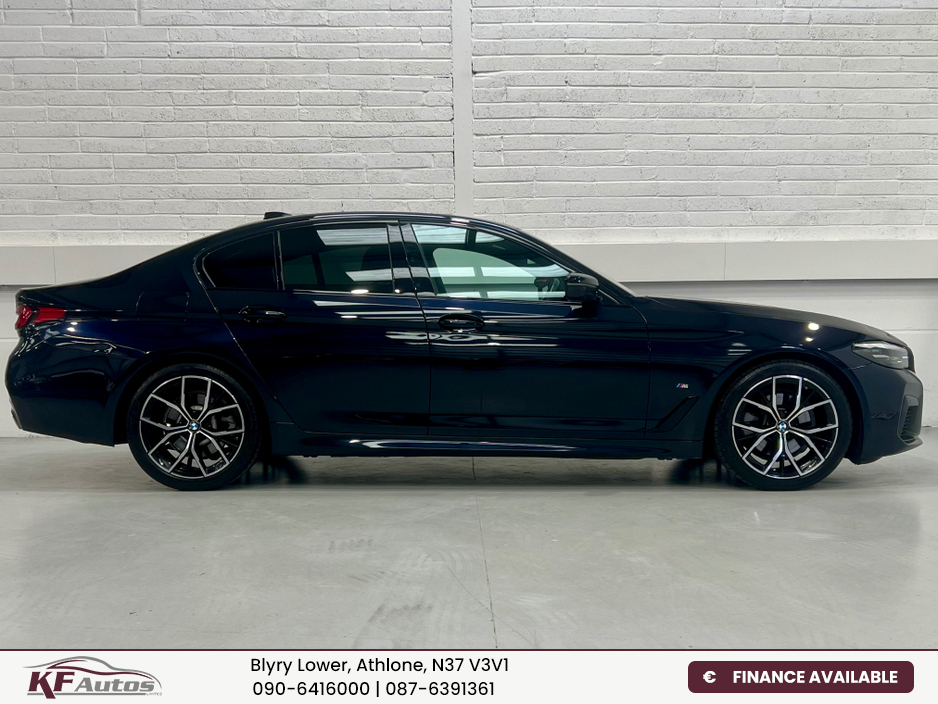 2022 BMW 5 Series - image 5