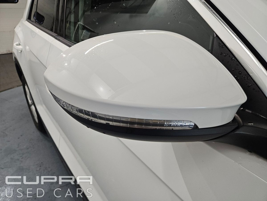 2023 Volkswagen T-Roc - image 19