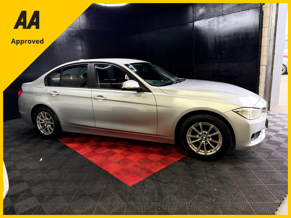 2015 BMW 3 Series - image 15