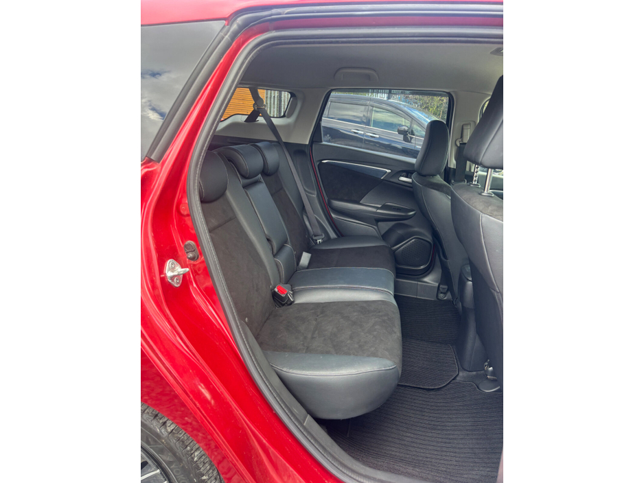 2017 Honda Shuttle - image 10