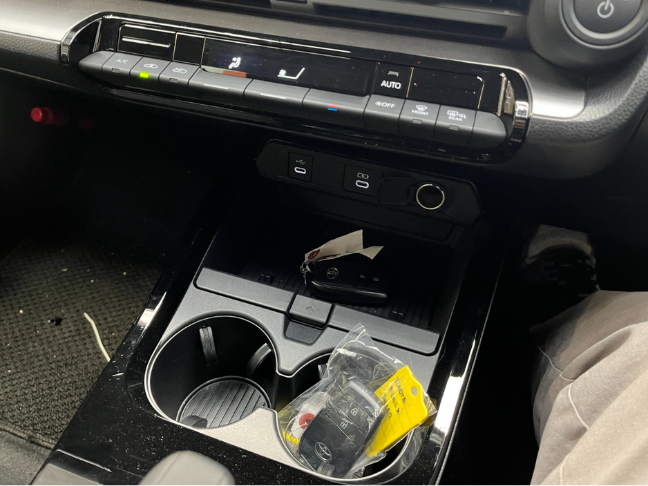 2025 Toyota Prius - image 18