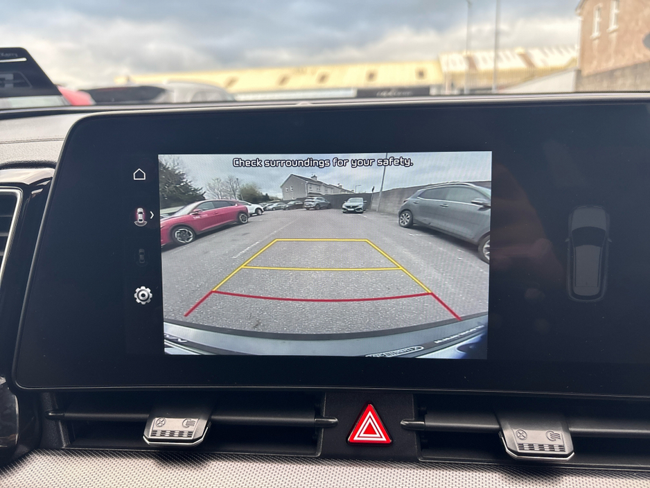 2024 Kia Sportage - image 13