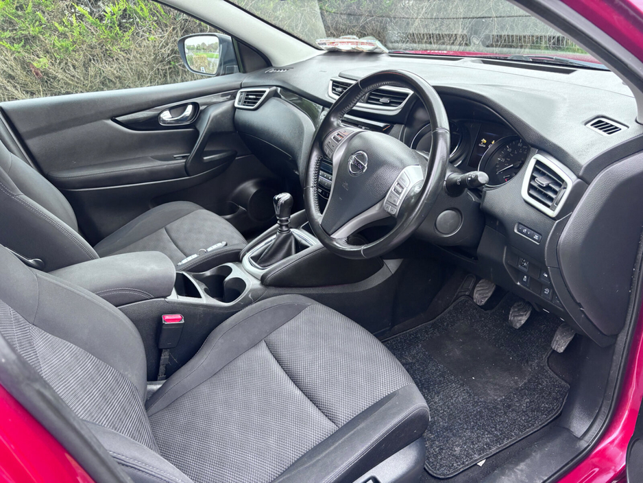 2016 Nissan Qashqai - image 11
