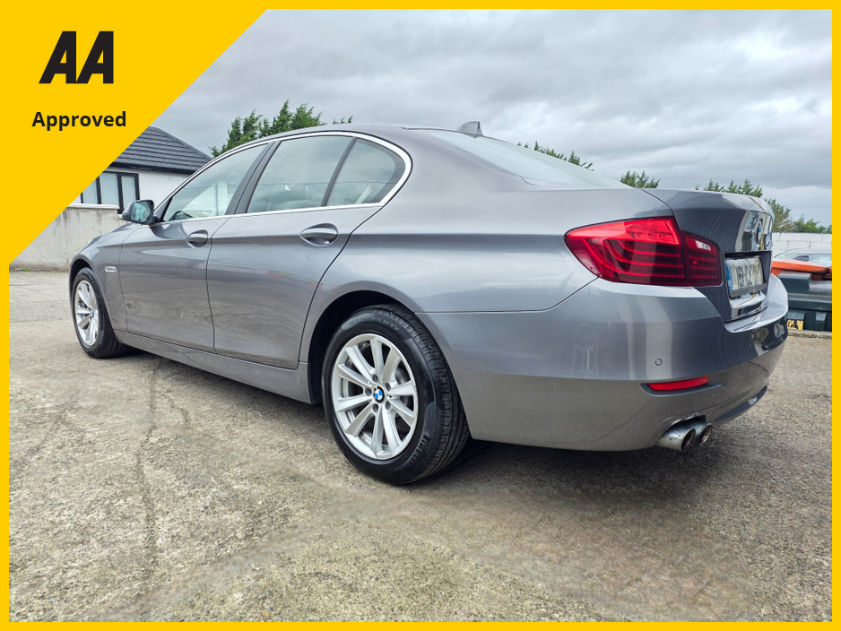 2016 BMW 5 Series - image 6