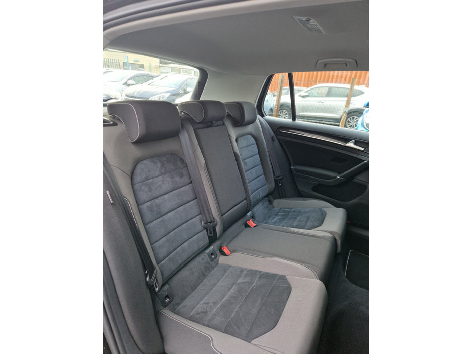 2015 Volkswagen Golf 1.4 TSI Highline Auto €14,450