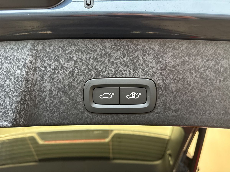 2026 Volvo XC40 B3 MILD HYBRID *IN STOCK* €130 PER WEEK ON PCP €52,990