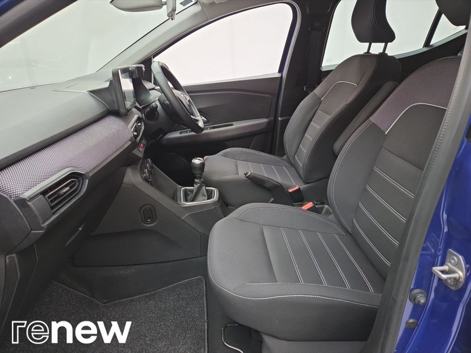 2022 Dacia Sandero - image 5
