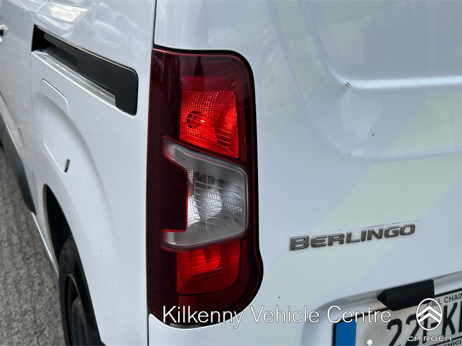 2022 Citroen Berlingo - image 18