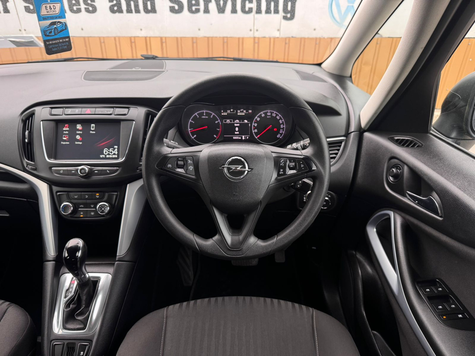 2018 Opel Zafira - image 22