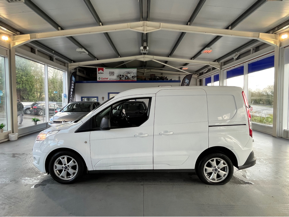 2018 Ford Transit Connect - image 2