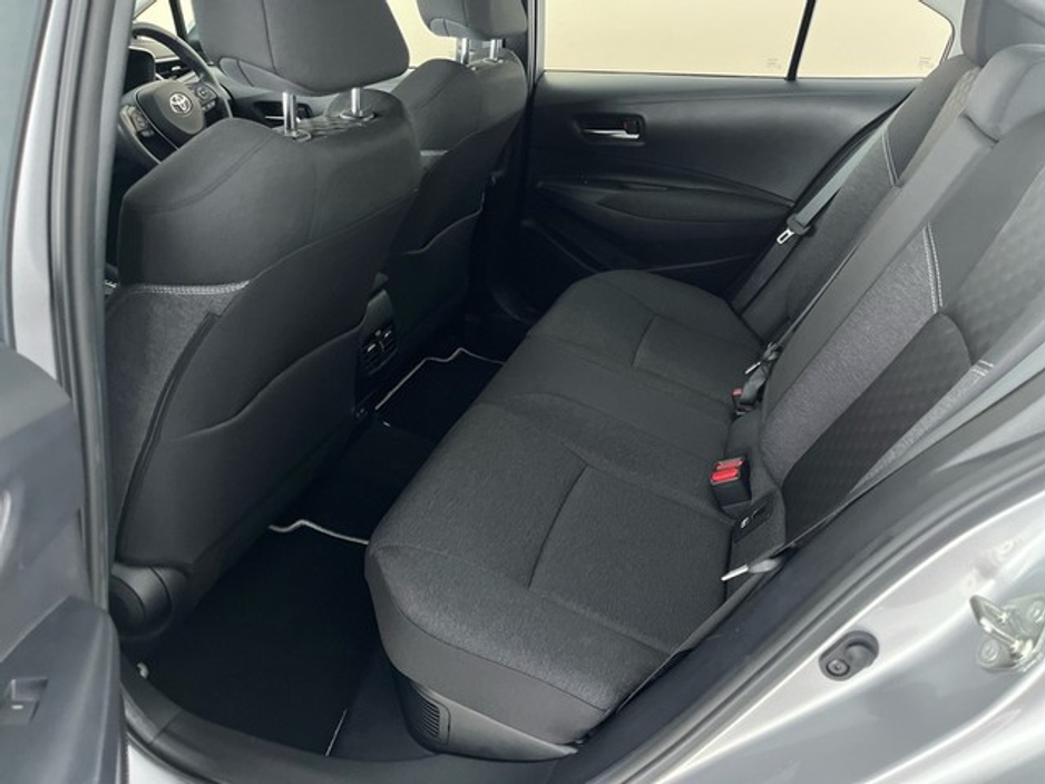 2024 Toyota Corolla LUNA SALOON AUTO Hybrid €29,950