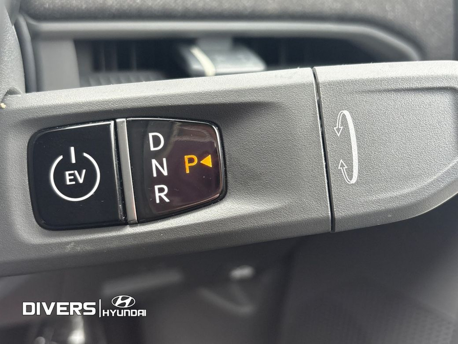 2025 Kia EV3 - image 15