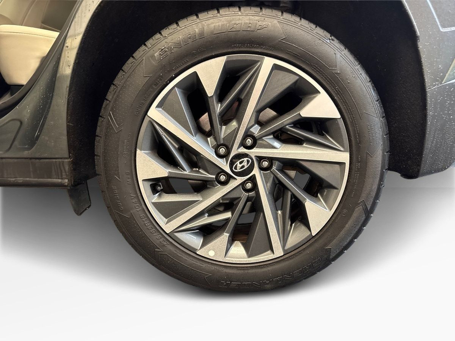 2022 Hyundai Tucson - image 5