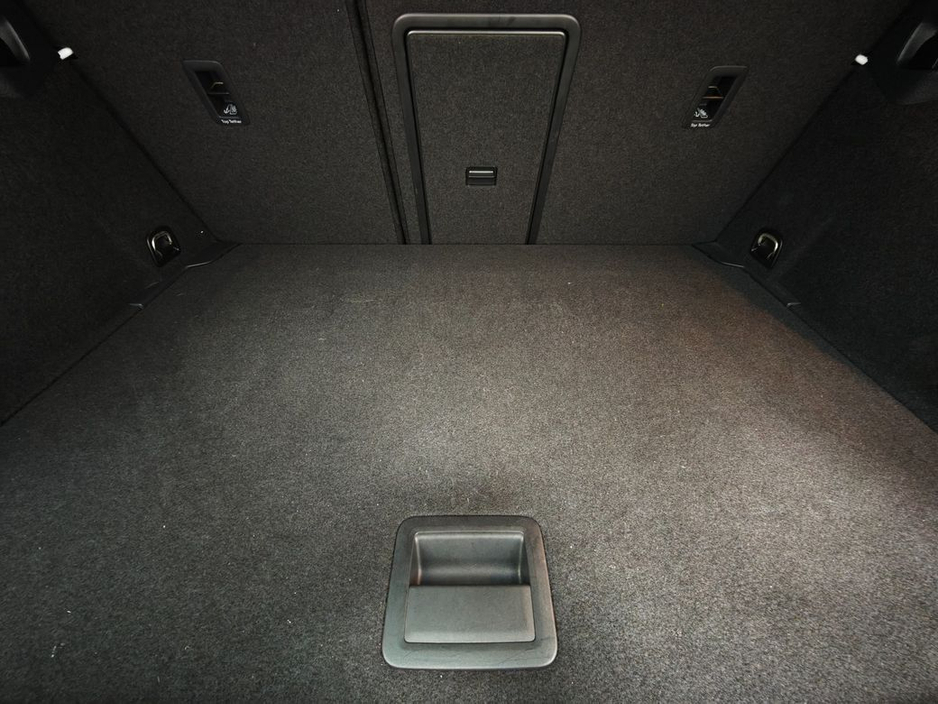 2018 Volkswagen Golf - image 12