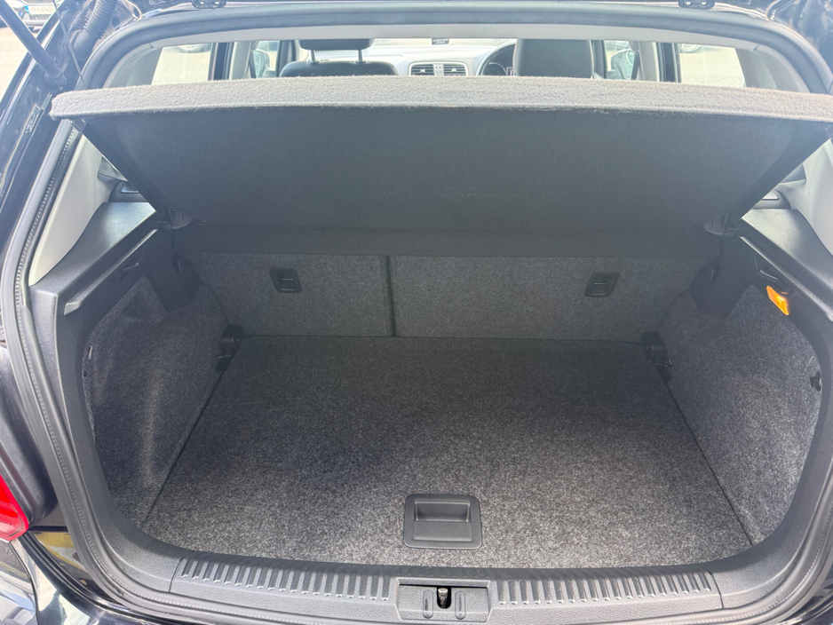 2016 Volkswagen Polo - image 26