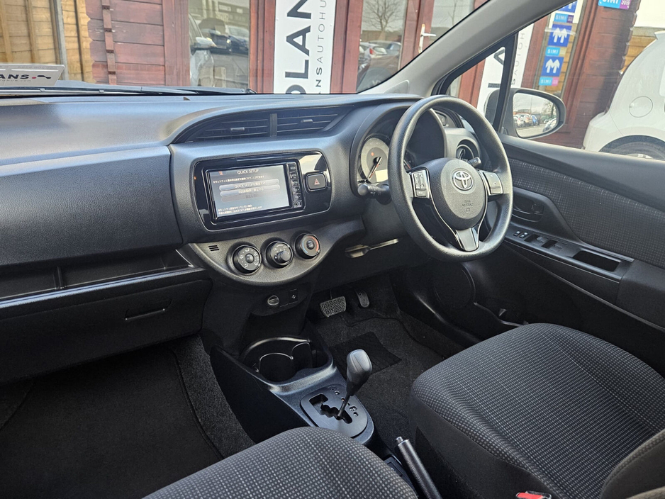 2018 Toyota Vitz - image 25