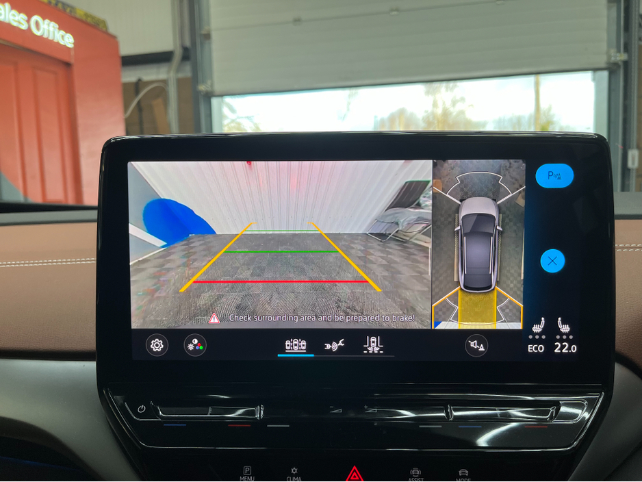 2022 Volkswagen ID.4 €26950 2022 VOLKSWAGEN ID.4 PRO LAUNCH EDITION AUTOMATIC / CRUISE CONTROL / 360° CAMERA / ELECTRIC MEMORY & HEATED SEATS / APPLE CARPLAY / AMBIENT LIGHTS / PANORAMIC SUNROOF €26,950