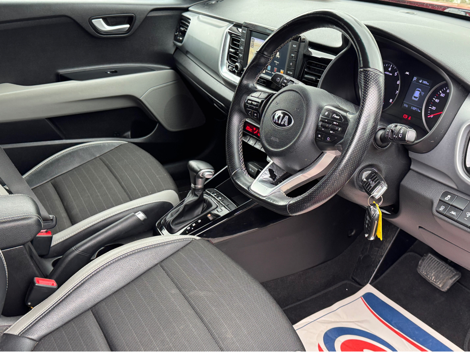 2019 Kia Stonic - image 6