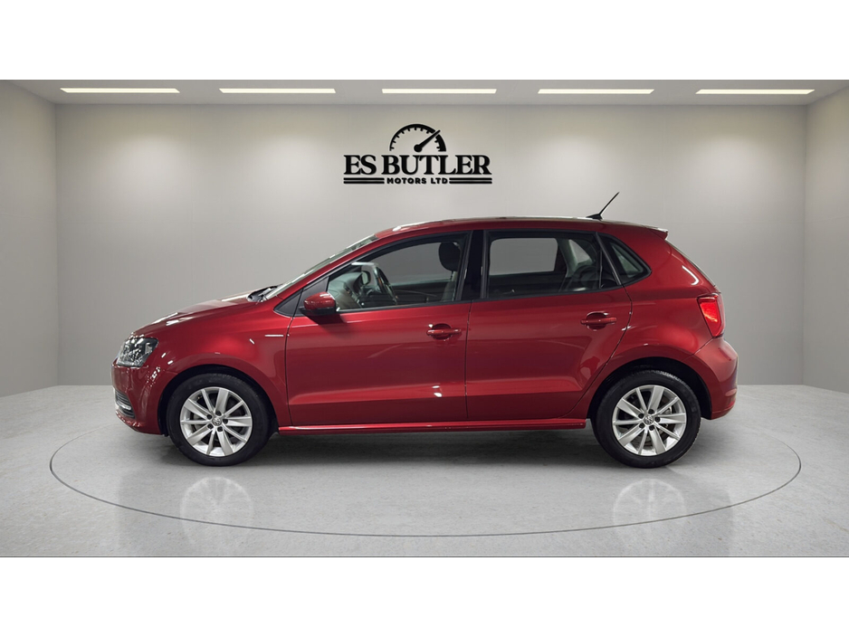 2016 Volkswagen Polo  €12,900