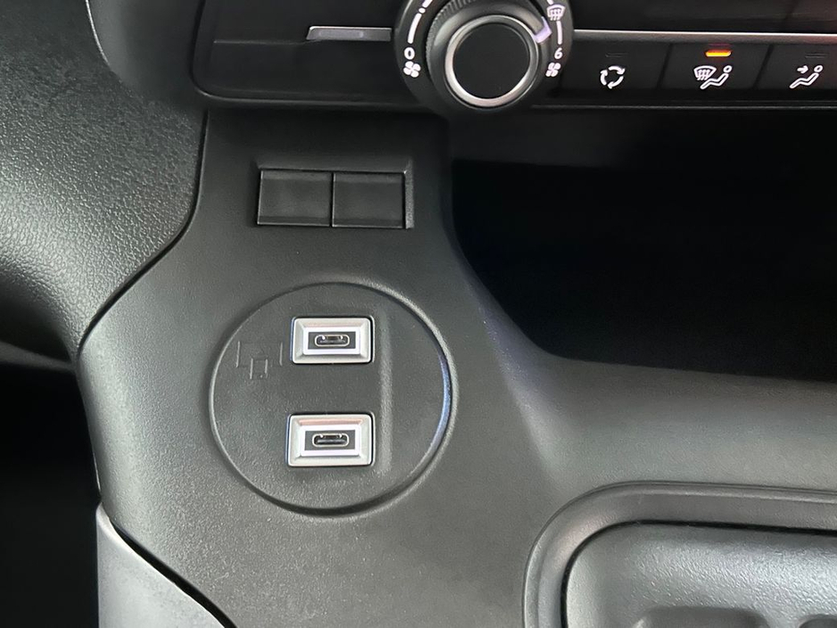 2026 Opel Combo 7 SEATER WHEELCHAIR ACCESIBLE TAXI €40,000