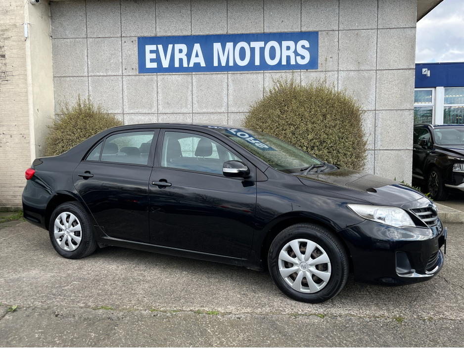 2013 Toyota Corolla - image 3