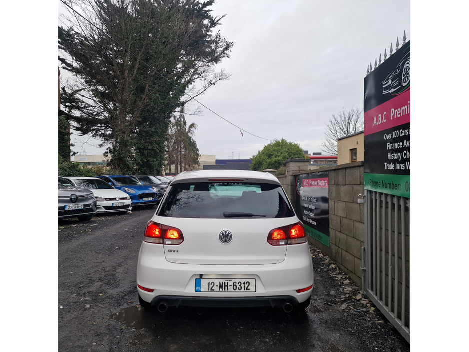 2012 Volkswagen Golf 2.0 TSI 4MOTION R €10,950