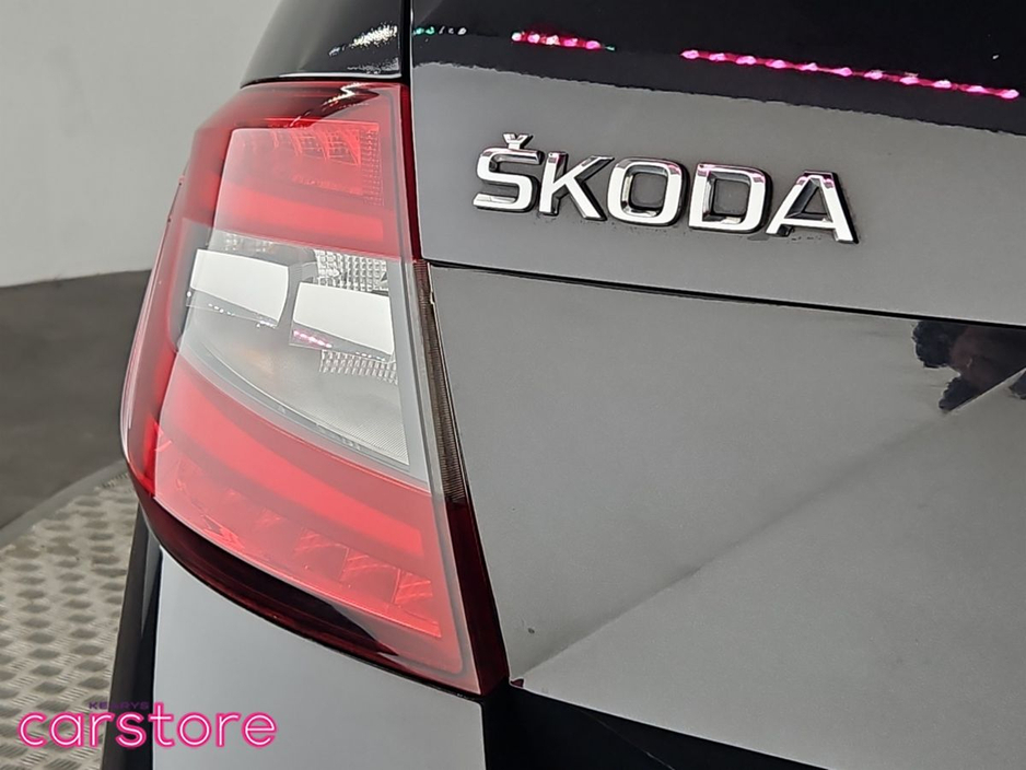 2018 Skoda Octavia - image 16