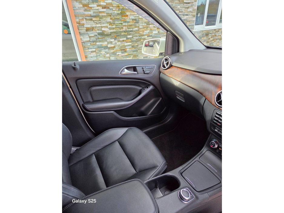 2012 Mercedes-Benz B Class B 180 BE Classic €8,950