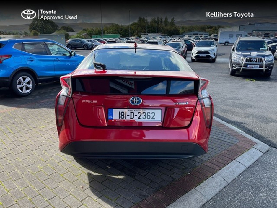 2018 Toyota Prius - image 4