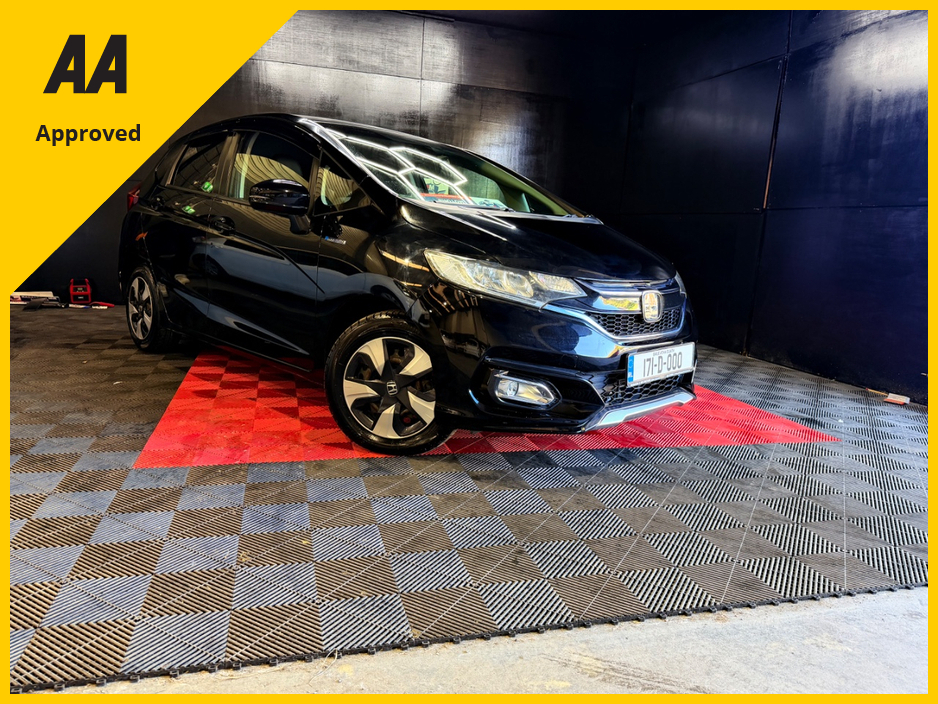 2017 Honda Fit - image 4