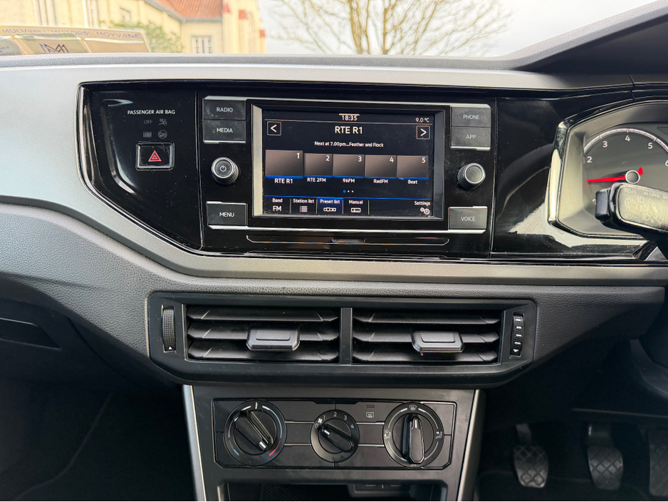 2020 Volkswagen Polo - image 13