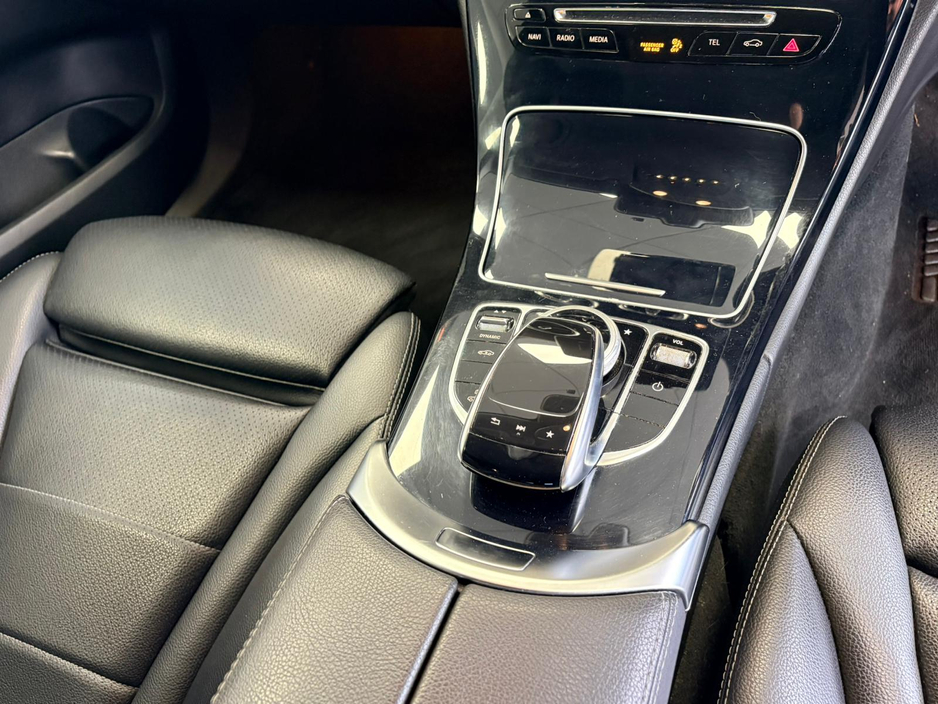 2016 Mercedes-Benz C Class - image 12