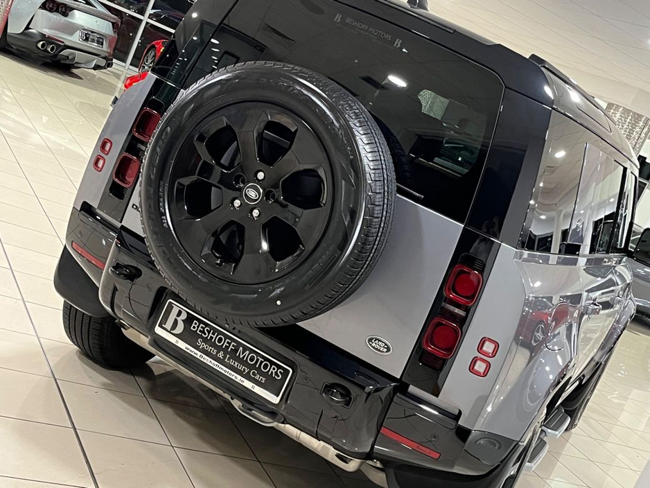 2023 Land Rover Defender - image 10