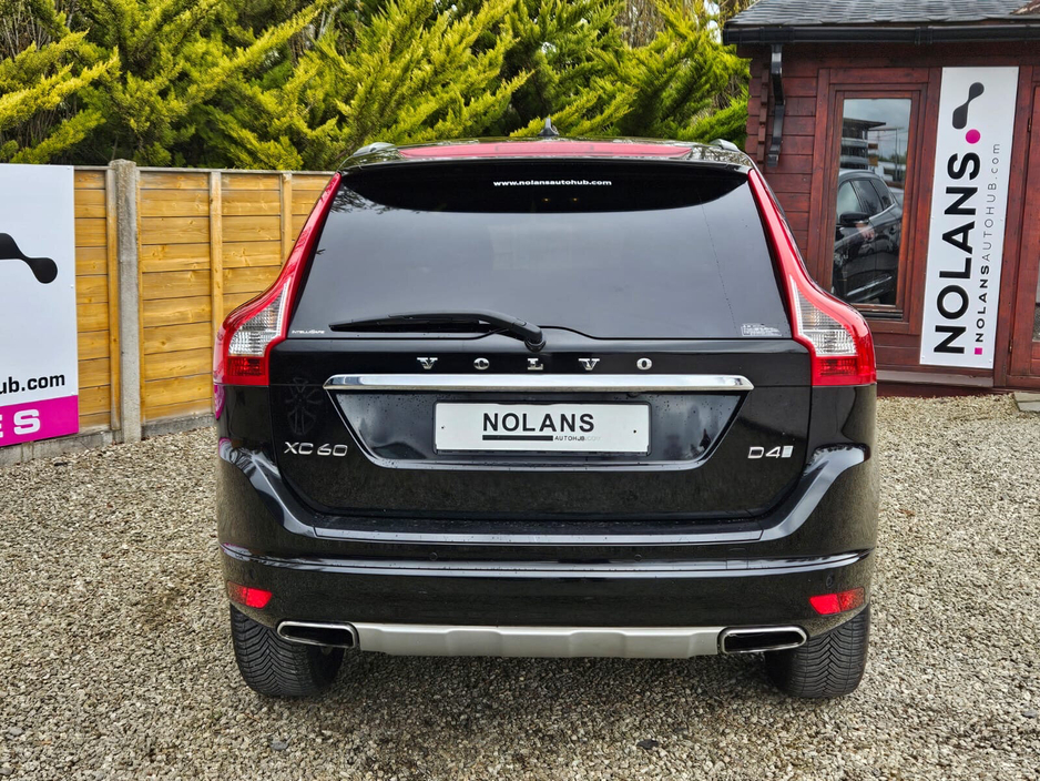 2016 Volvo XC60 - image 6