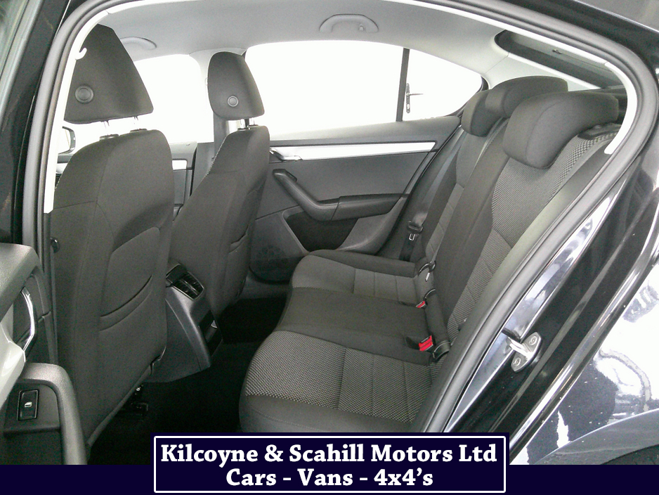 2015 Skoda Octavia - image 14