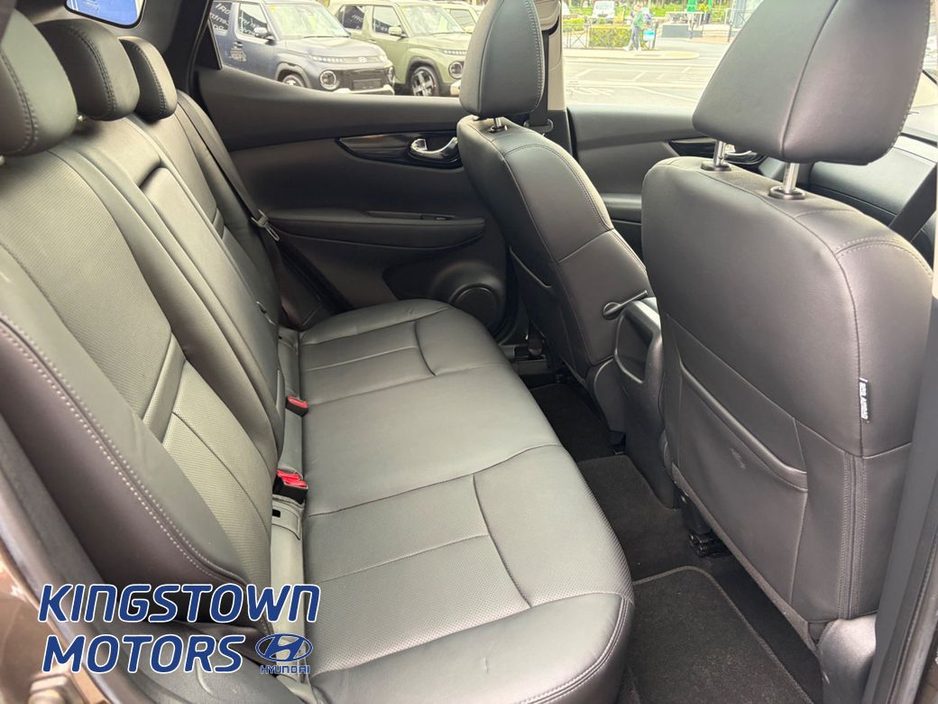 2017 Nissan Qashqai - image 11